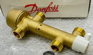 Danfoss - PM Regulator / Controller 004B6112 145H4425 ( DGT18231798 )