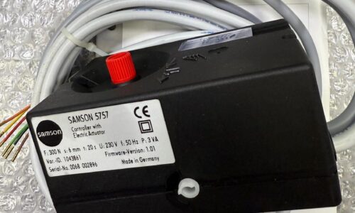 Samson 5757-3 electric actuator with integrated process controller for HVAC valve automation