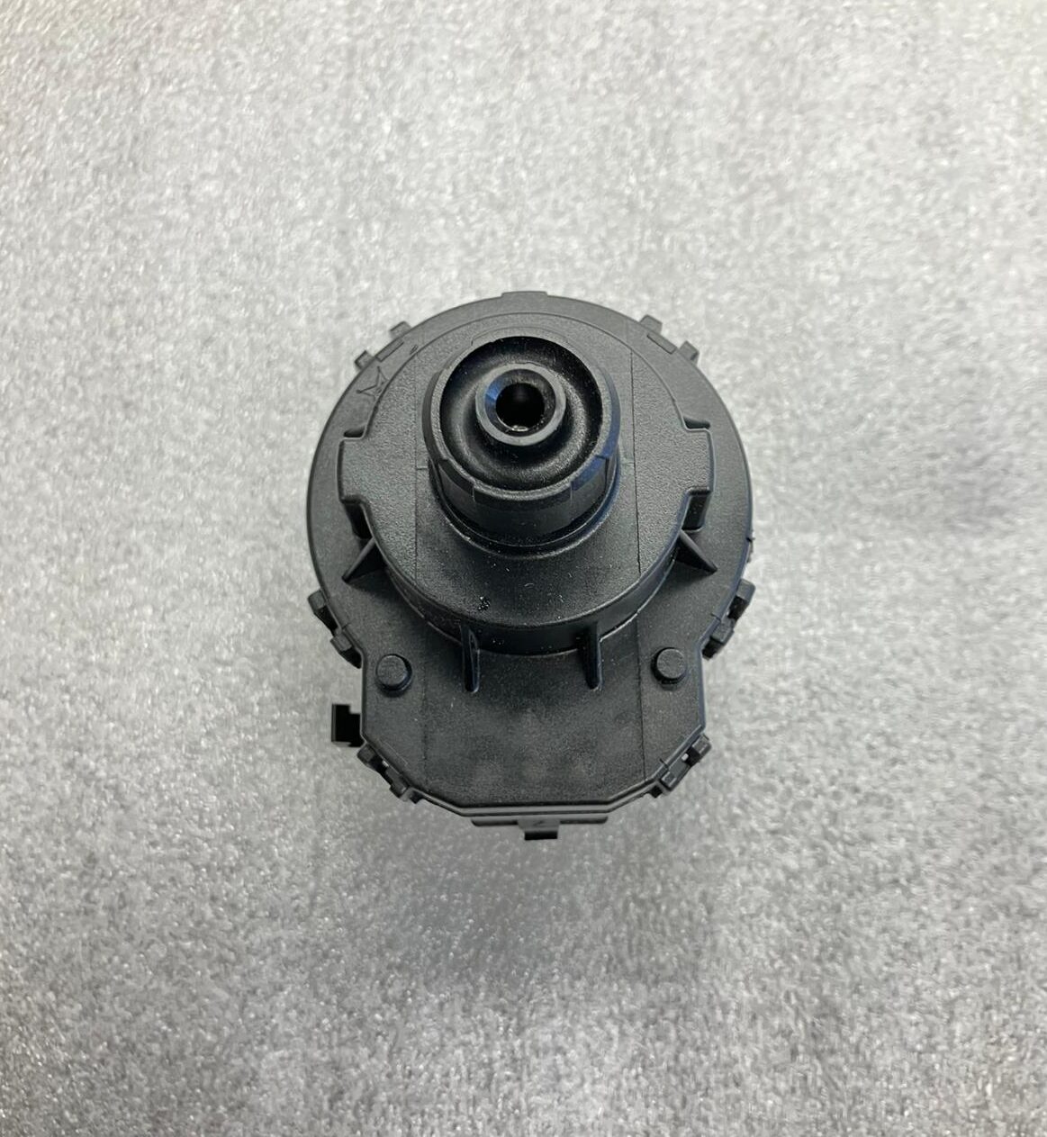 Intatec H10010SP diverter valve actuator black for HIU heating systems